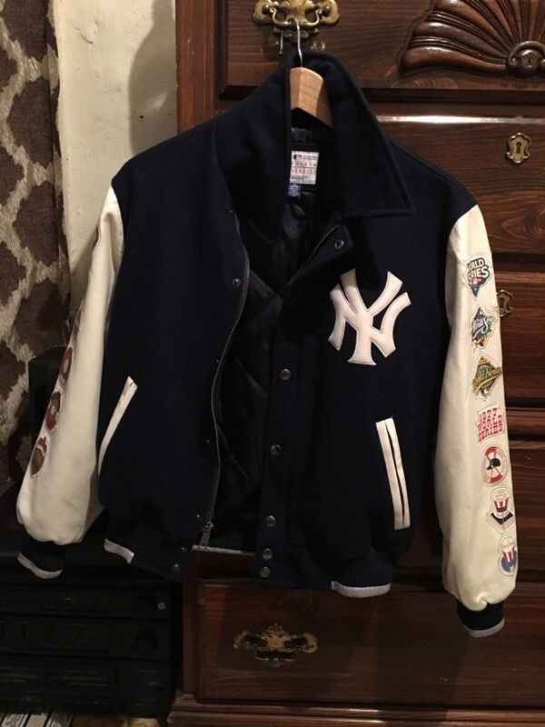 Kids Yankees jacket size large