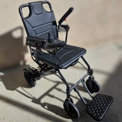 Foldable electric wheelchair