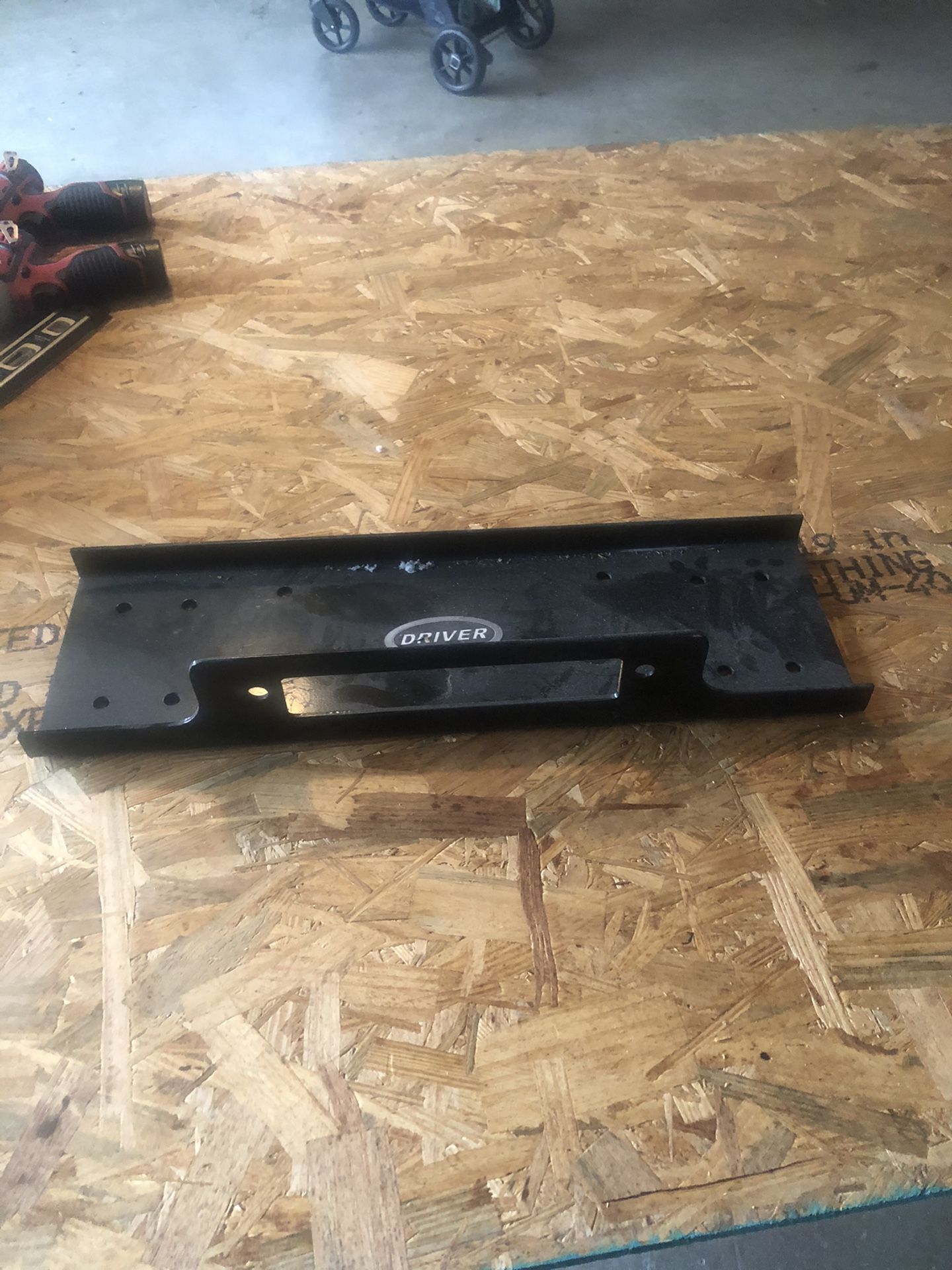 Driver winch mount plate brand new