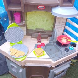 Little Tikes Kitchen