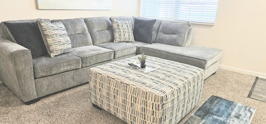 Sofa Chase Ottomon Set For Sale