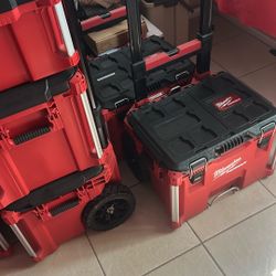 Milwaukee Packout 22 Inch Rolling Modular Tool-Box