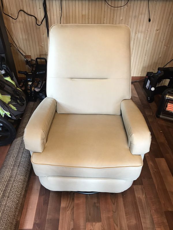 New recliner for RV for Sale in Seattle, WA OfferUp