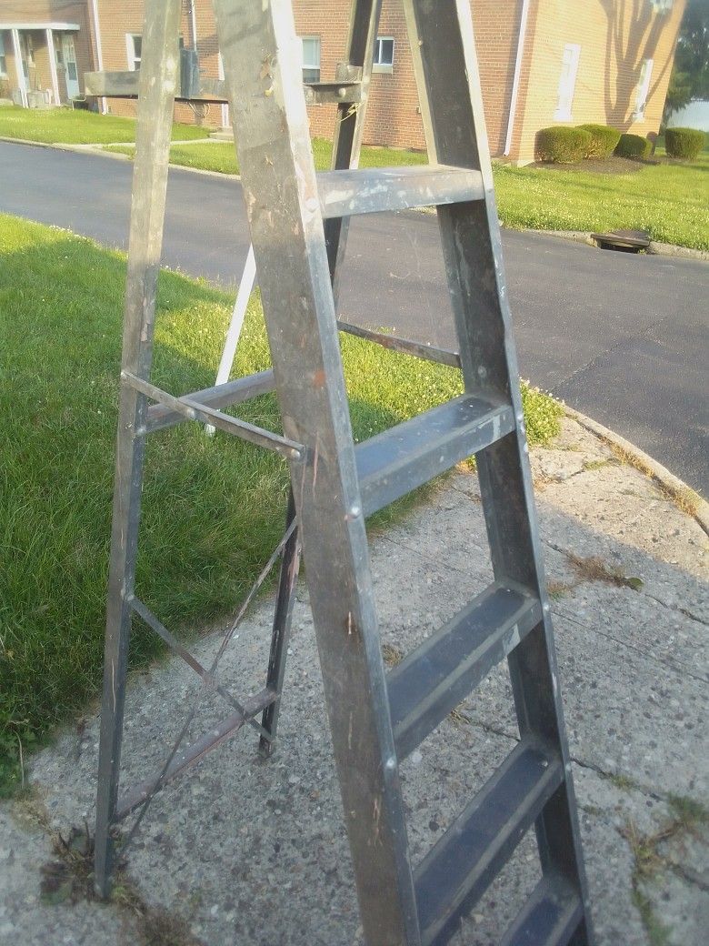 6ft aluminum ladder