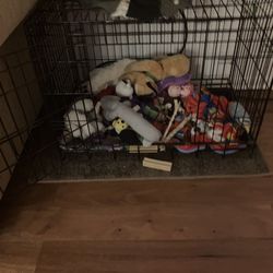 Dog Crate Med Sizes !