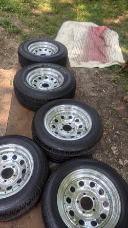 5 set chrome rim and tires. There two never use still new
