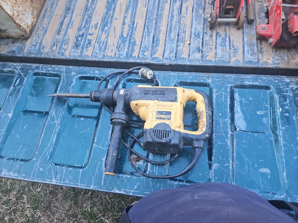 Dewalt 19_16 Rotery Hammer