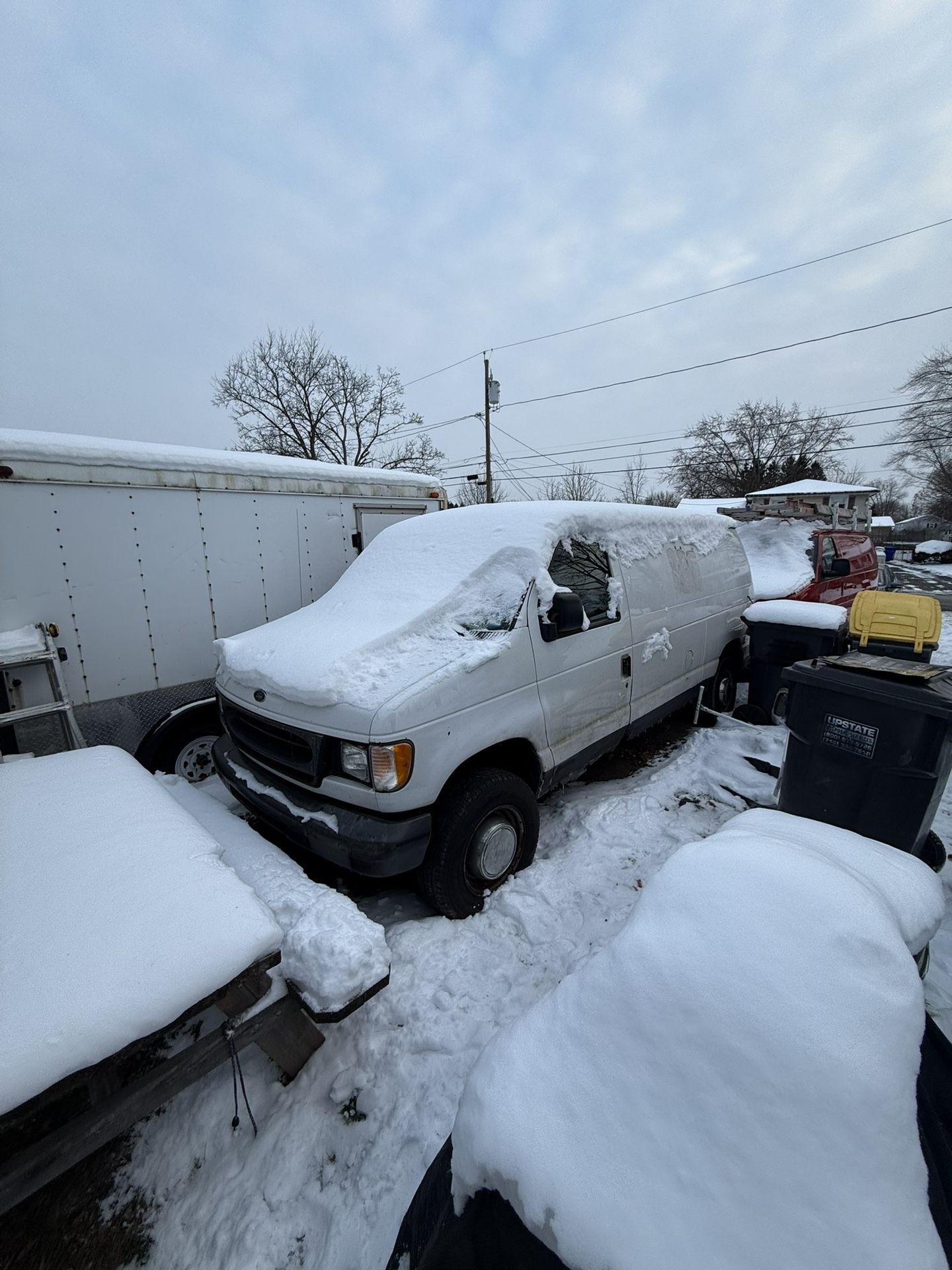 2000 Ford E-250