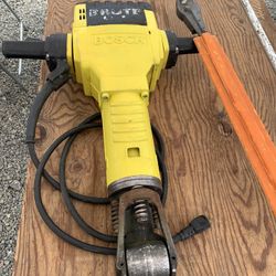 Bosch Brute Demolition Hammer GOOD Condition 