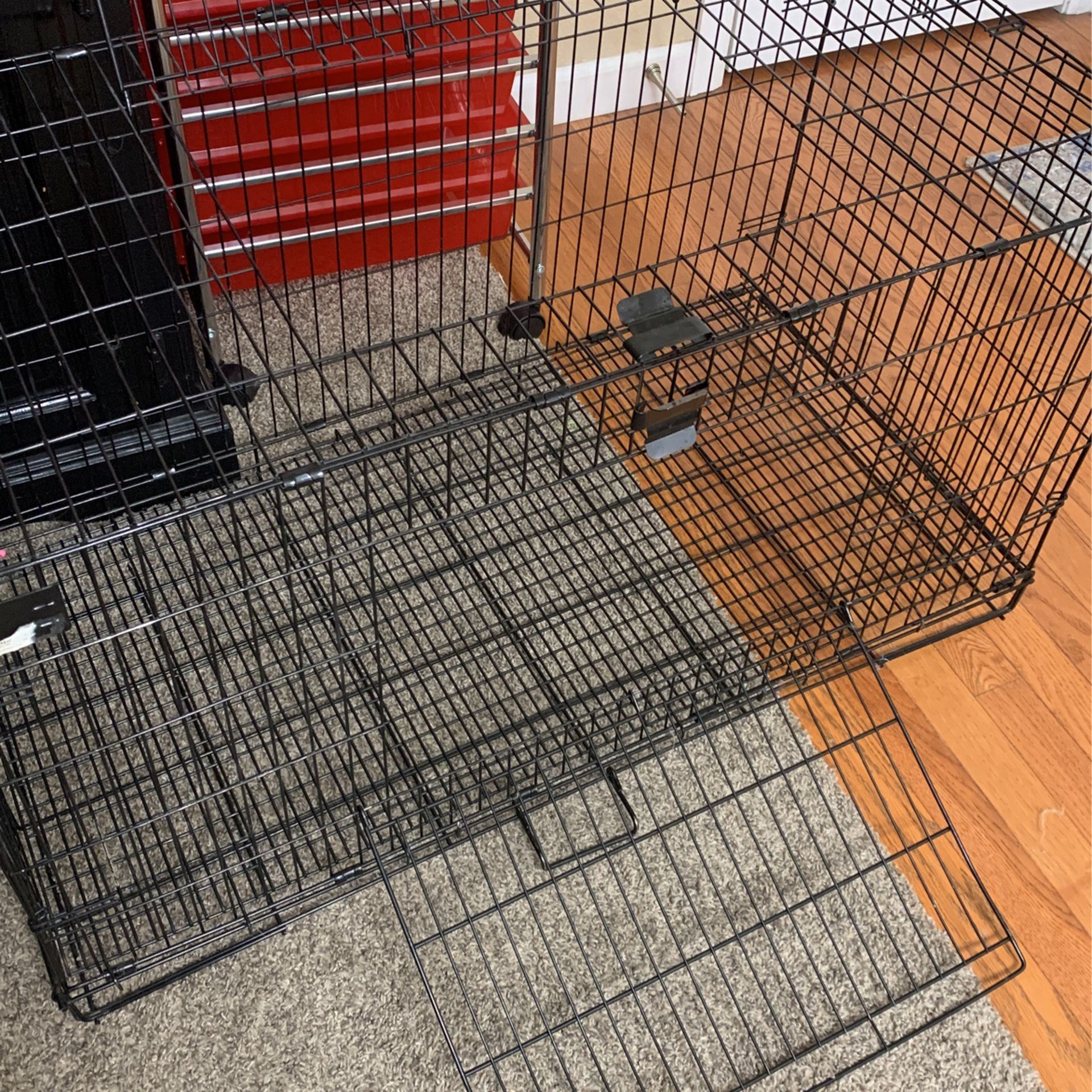 Medium Size Crate With Fence