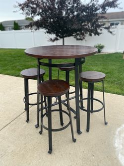 Indoor Pub Table
