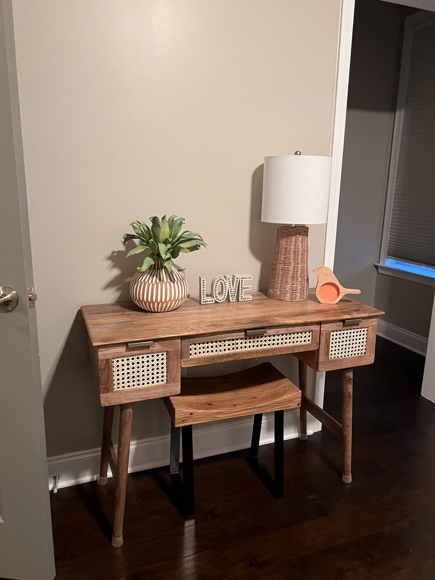 Matching Nightstands And Desk