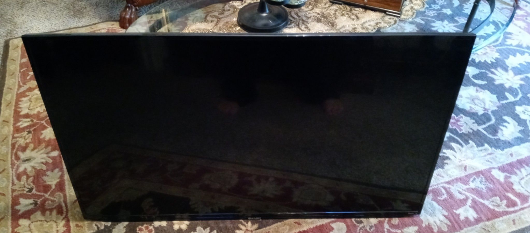 Roku Flatscreen T. V. 44inch