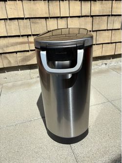 SimpleHuman Dog Food Container