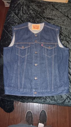 Levis Vest