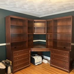 Cherry Homework’s Home office Unit