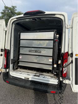 Tommy Gate Liftgate for Sale – Works Great
