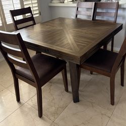Dinning Table And Chairs 
