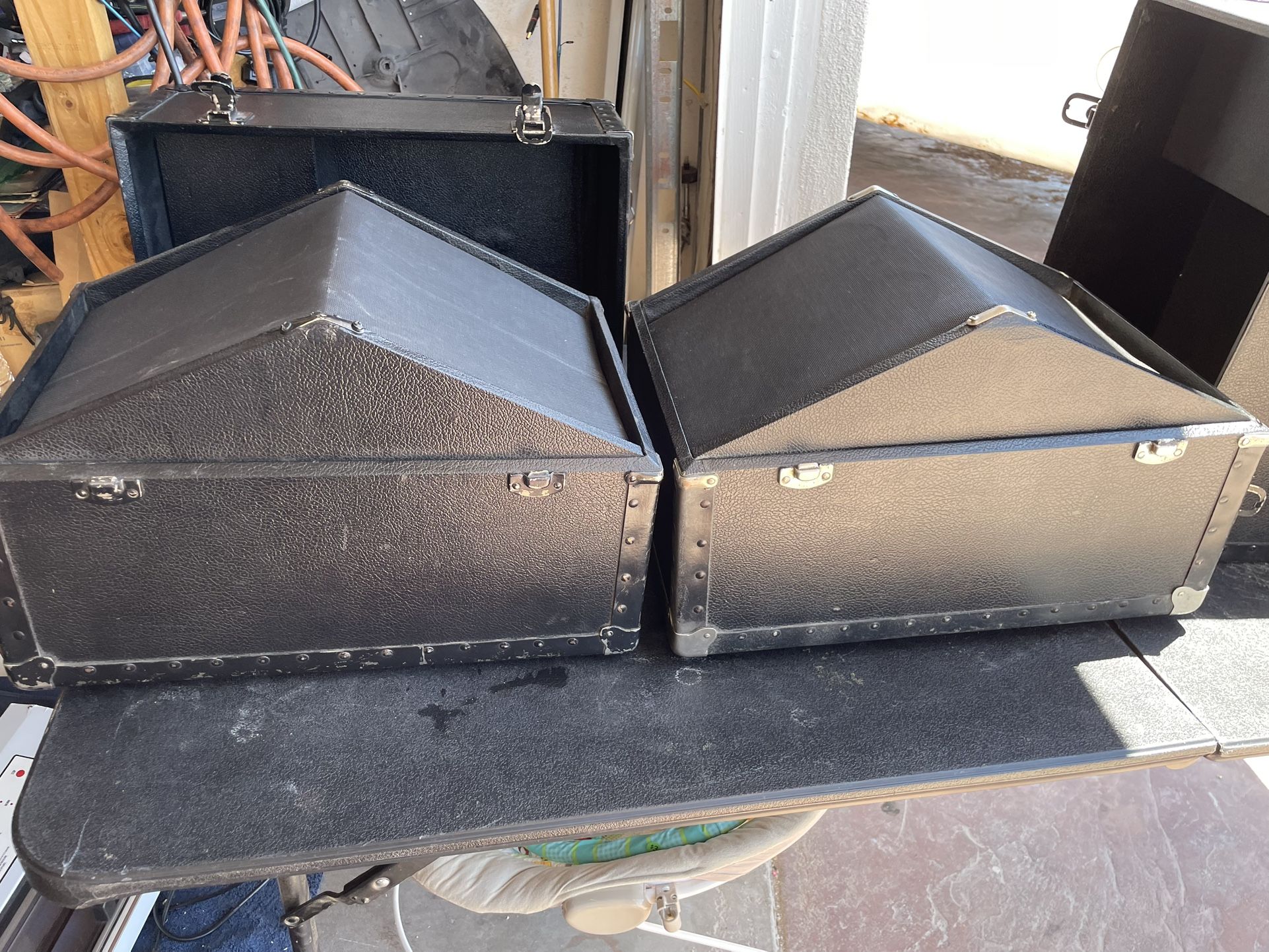 vintage bose speakers from the 1970’s