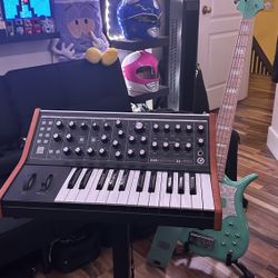 Keyboard/Controller stand 