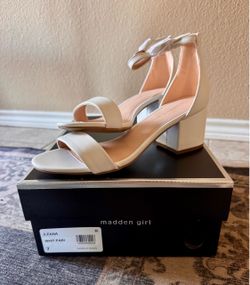 Madden girl white heals