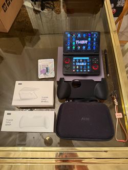 AYN Thor Max Android Handheld 16GB Ram 1TB storage ufs 4.0 with Case Grip Stylus