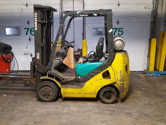 2006 Komatsu 5K cushion forklift