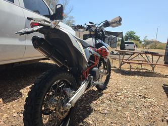 '13 KTM Enduro 690 R