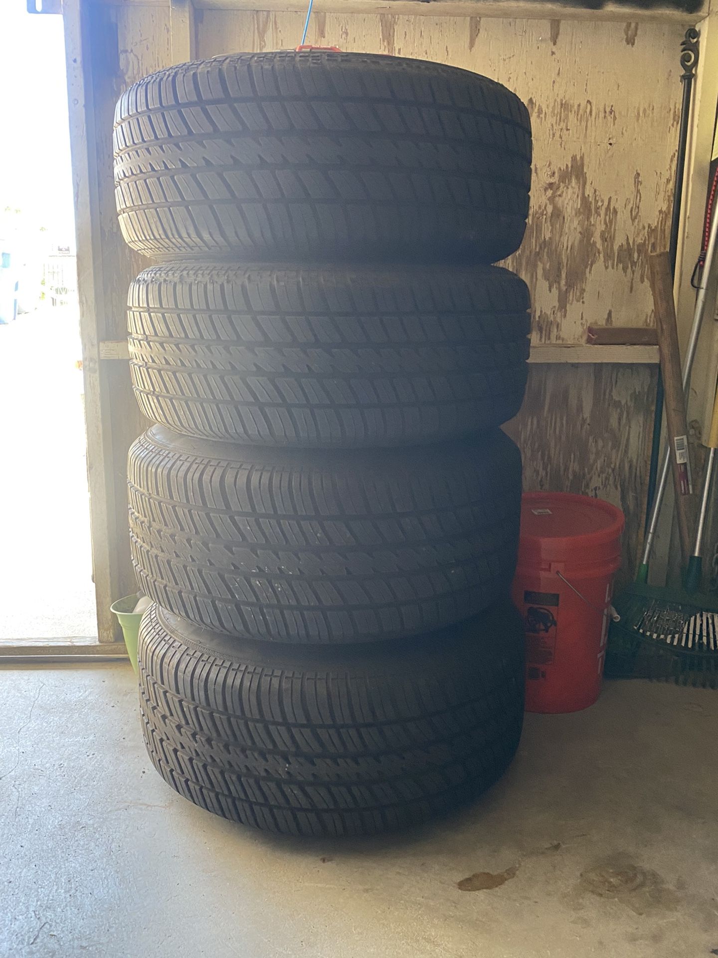 C10 Rally Wheels 15x10 And 15x8 90% Thread Left On Tires