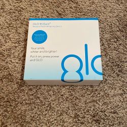 GLO Brilliant Personal Teeth Whitening Device