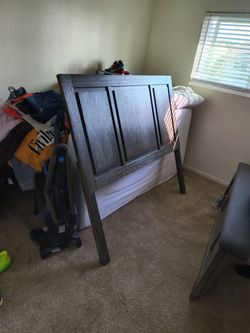 BED SET- MOVING SALE