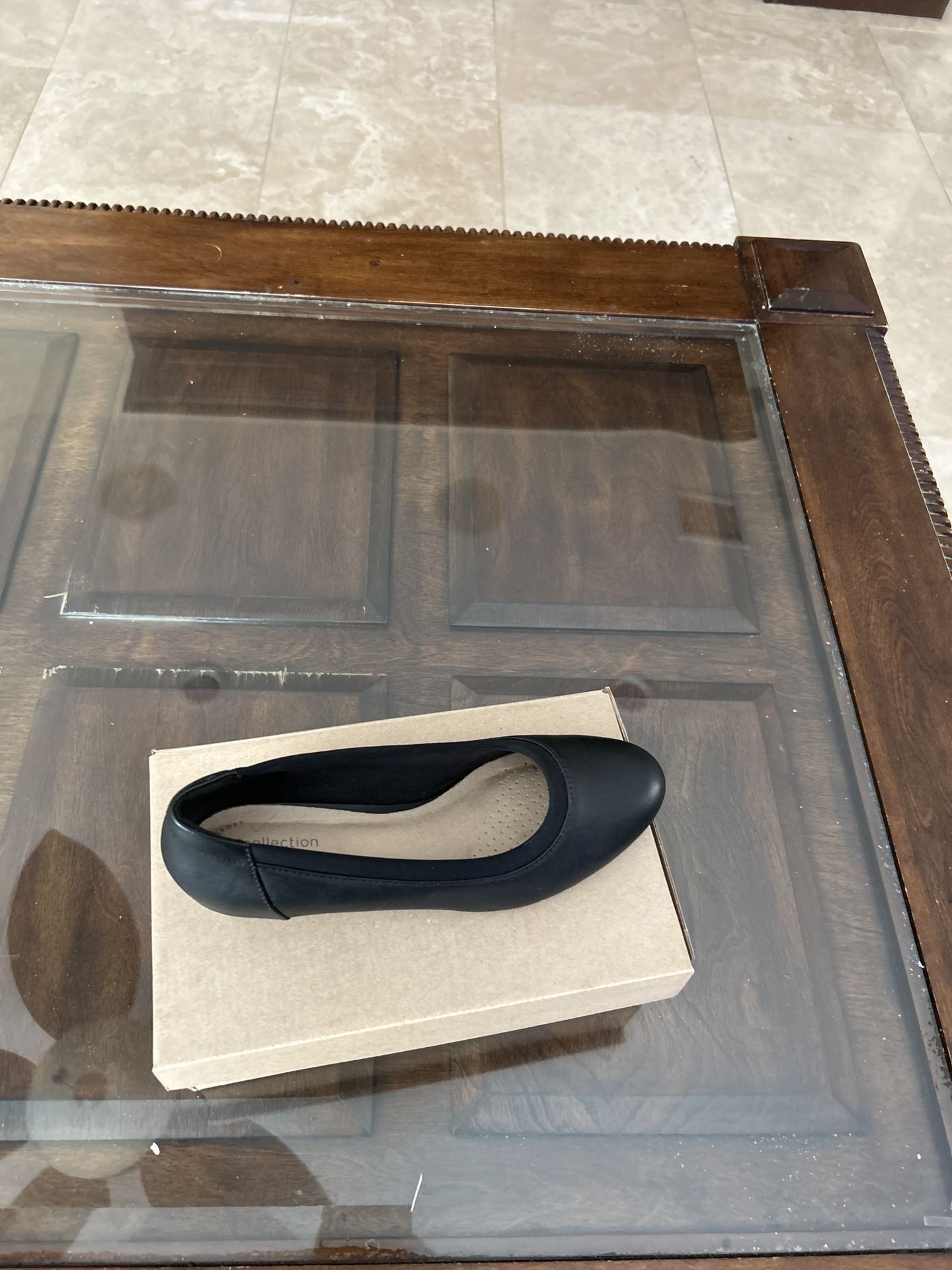 tle: Clarks Black Low-Heel Pump – Excellent Condition