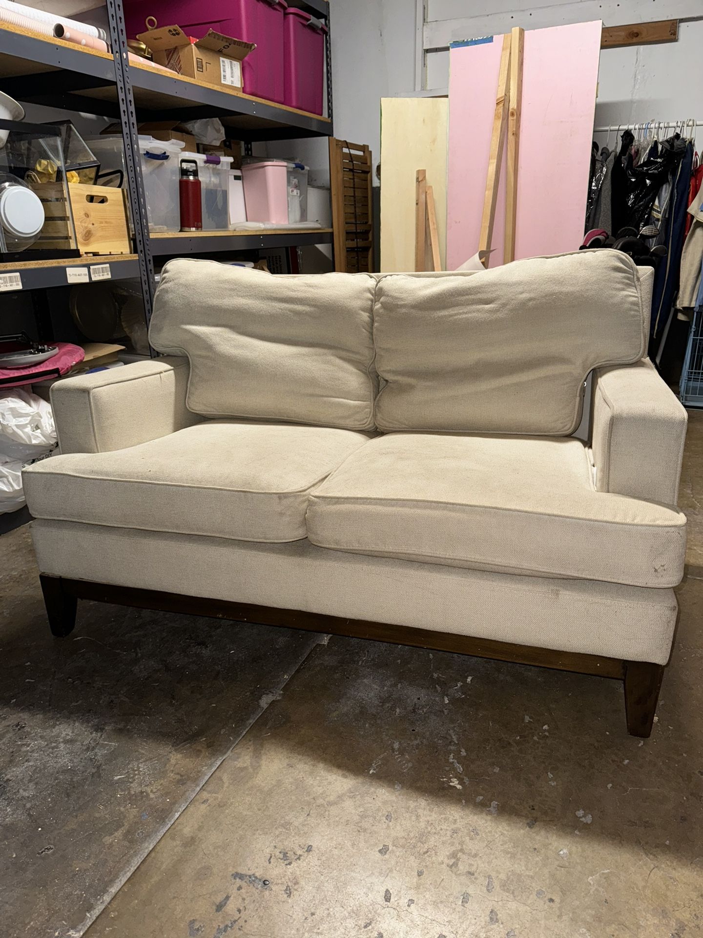 Linen Love Seat - Pier1 -FREEEE