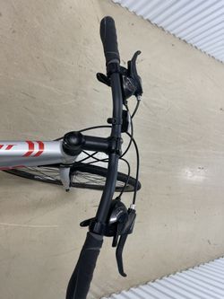 Schwinn Circuit Bike