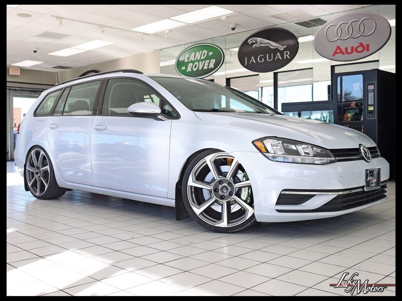 2018 Volkswagen Golf SportWagen