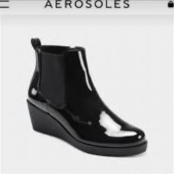 Funky Patent Leather Booties NEVER WORN Size 7W