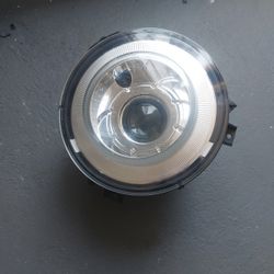 2018 MBZ G550 RIGHT HEADLIGHT 