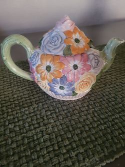 Vintage 3D Floral Tea Pot