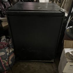 Mini. Fridge 