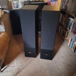 Pinnacle Classic Gold Tower Speakers