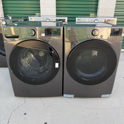 LG ThinQ Washer And Gas Dryer Front Load Black Stainless 