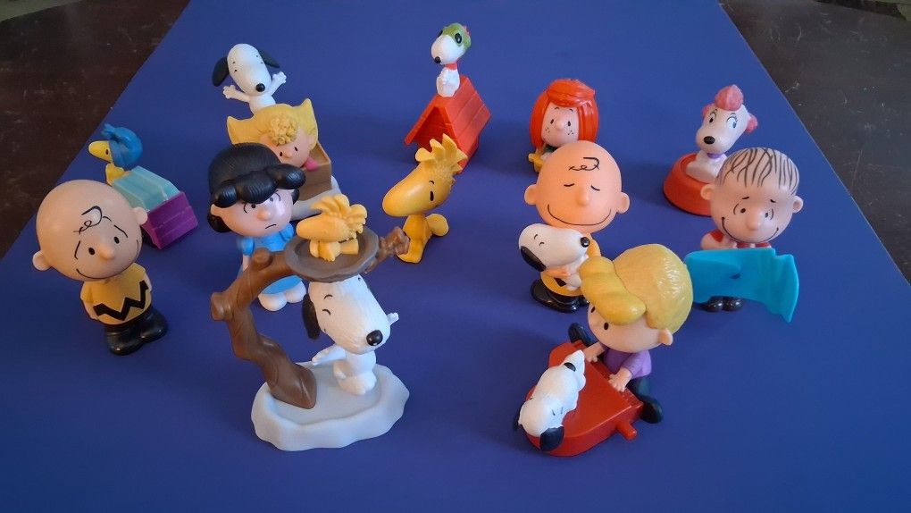 2015 MCDONALD'S HAPPY MEAL PEANUTS THE MOVIE