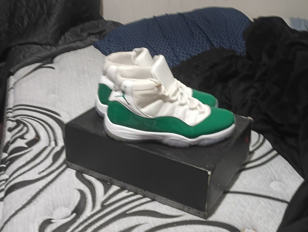 Jordan 11's