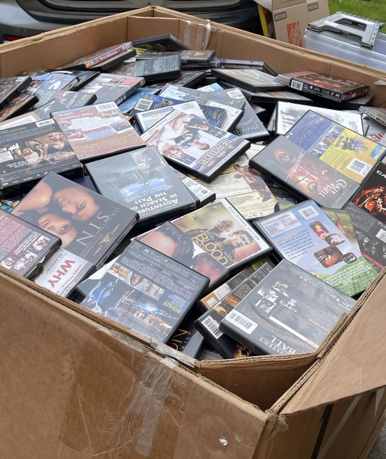 500 Wholesale Random Media Pieces : DVDs, Video Games : PC, XBOX +, CDs, Blu Ray
