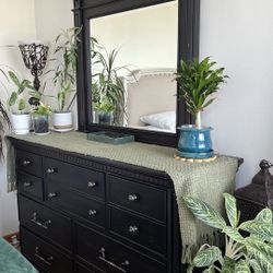 Dresser And Mirror 