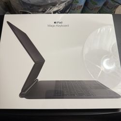 12.9 Inch Ipad Magic Keyboard Brand New 