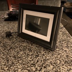 Digital Picture Frame