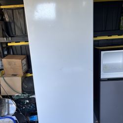Magic Chef Freezer