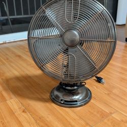 Hunter 12in All Metal Retro 3-Speed Fan - quick sale