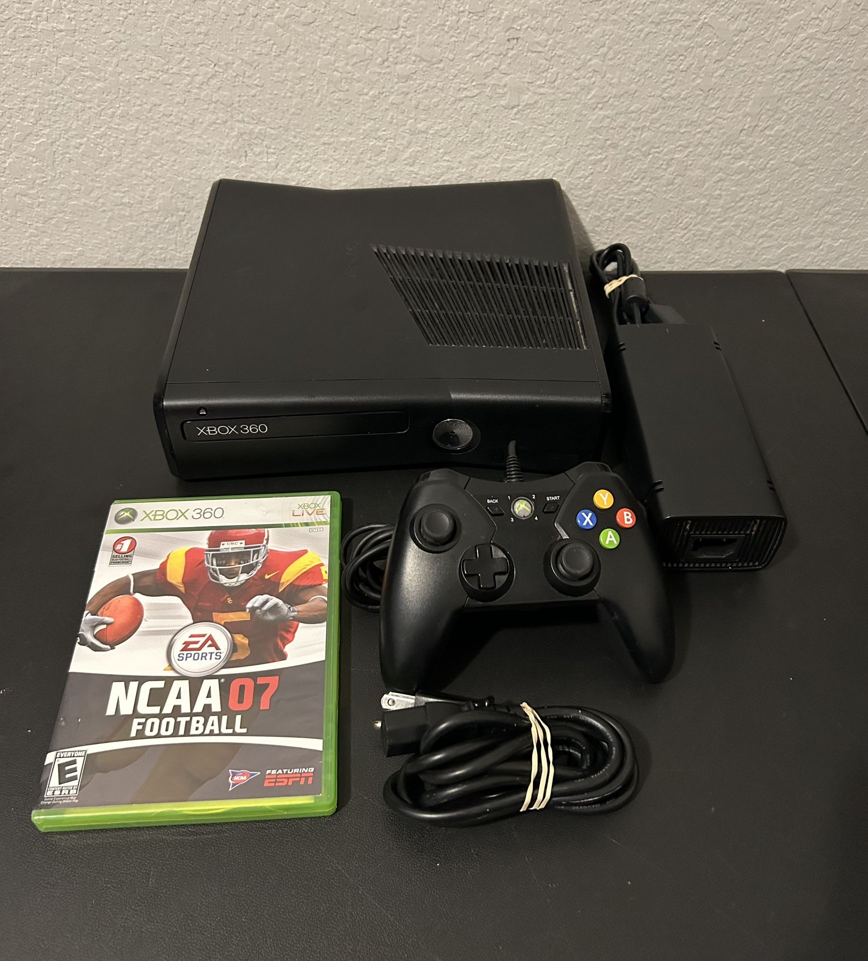 Xbox 360 NCAA Bundle 